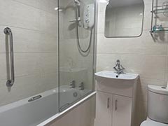 B3 bathroom