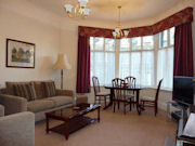 Ground floor apartment (F2T) lounge